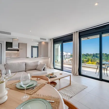 Newly Built 2 Bdrm Modern Oasis W Gym & Pool Apartamento *