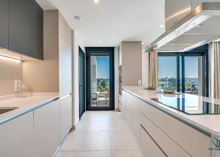 Appartement Newly Built 2 Bdrm Modern Oasis W Gym & Pool *