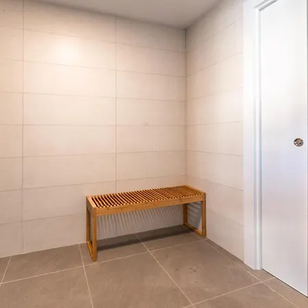 Newly Built 2 Bdrm Modern Oasis W Gym & Pool *